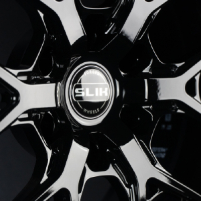 18x9.5